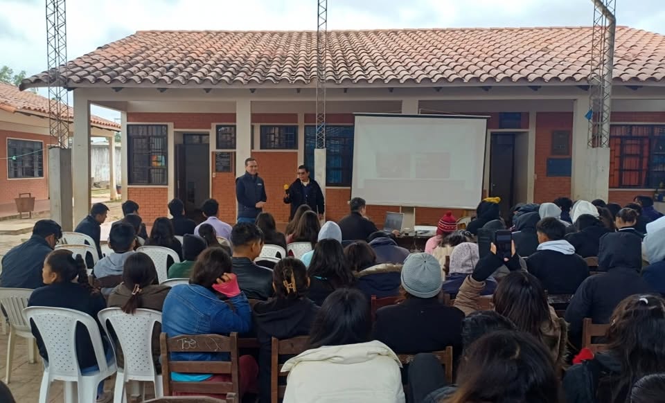 Fundación Utopía desarrolla una Jornada de Orientación Vocacional en Puerto Pailas · Imagen 5