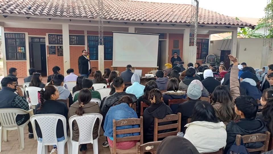 Fundación Utopía desarrolla una Jornada de Orientación Vocacional en Puerto Pailas · Imagen 7
